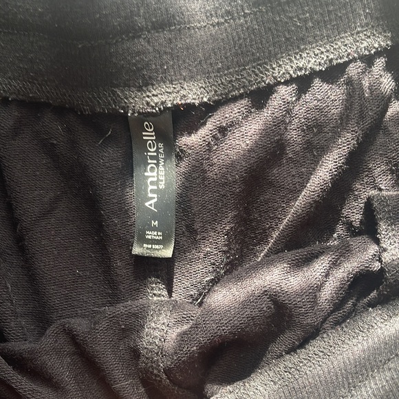 Ambrielle Sleepwear Shorts - Picture 3 of 4